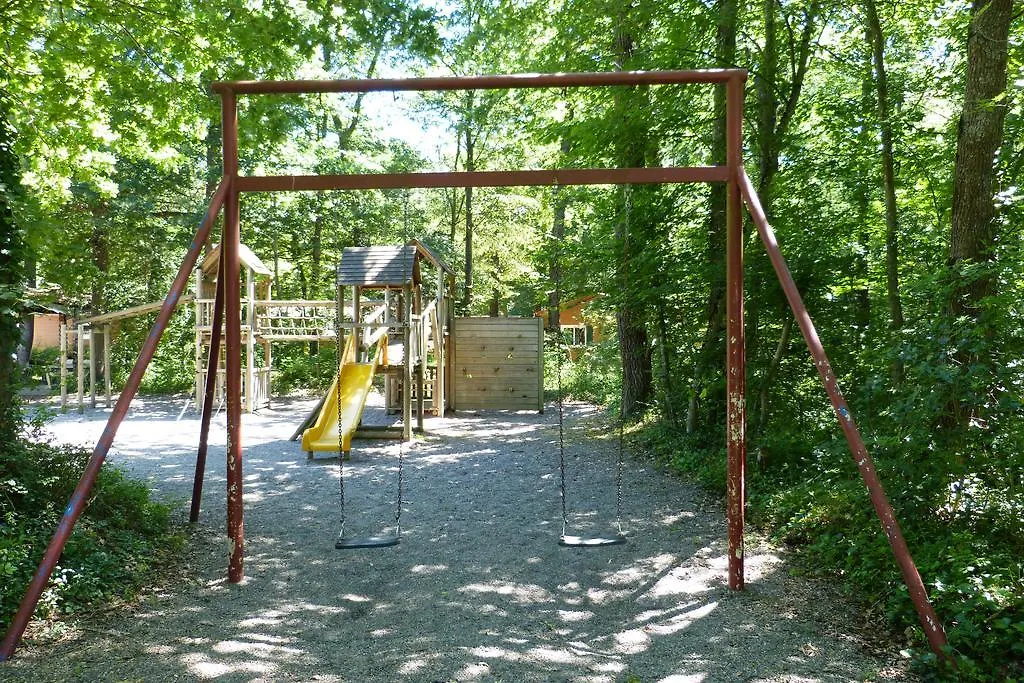 Camping La Grange Fort Villa Les Pradeaux Campingplads