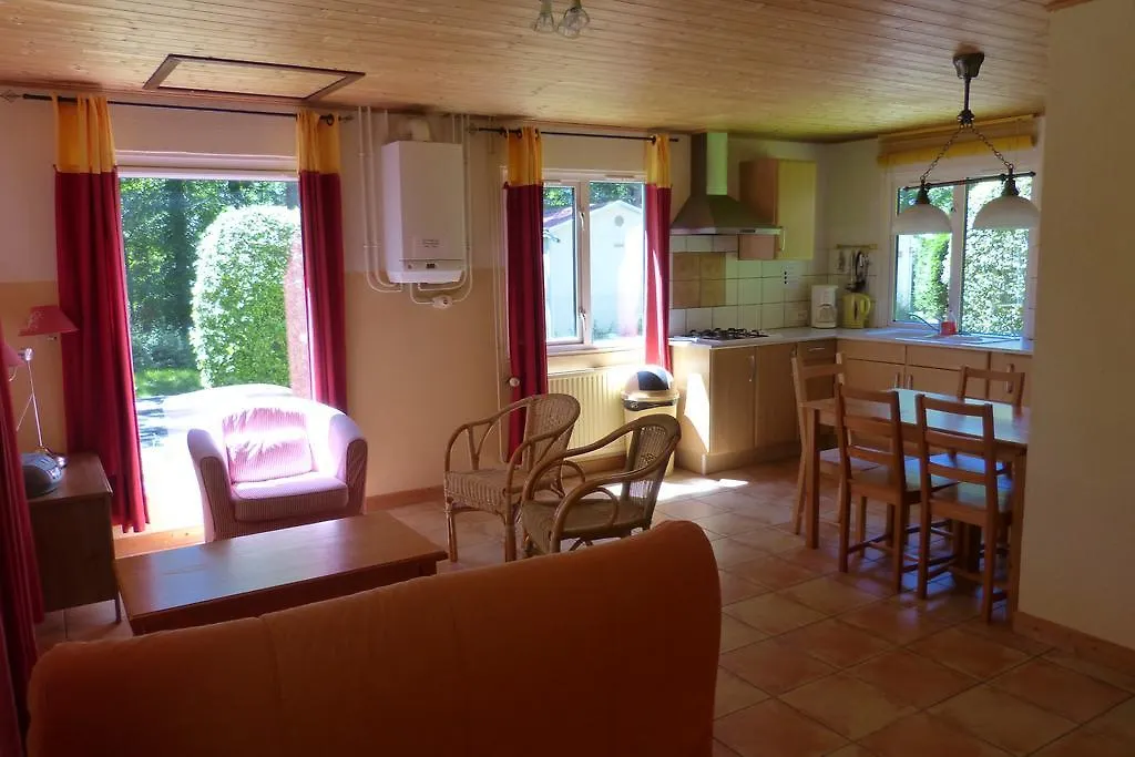 Camping La Grange Fort Villa Les Pradeaux 3*,